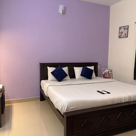 Srichand Business Class Rooms Thiruvallur Экстерьер фото